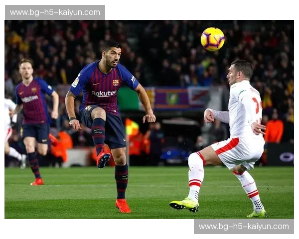 世纪对决：皇马巴萨阵容深度解析，谁能主宰伯纳乌？